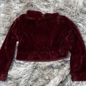 Fuzzy cropped burgundy sweatshirt. Forever 21 SM